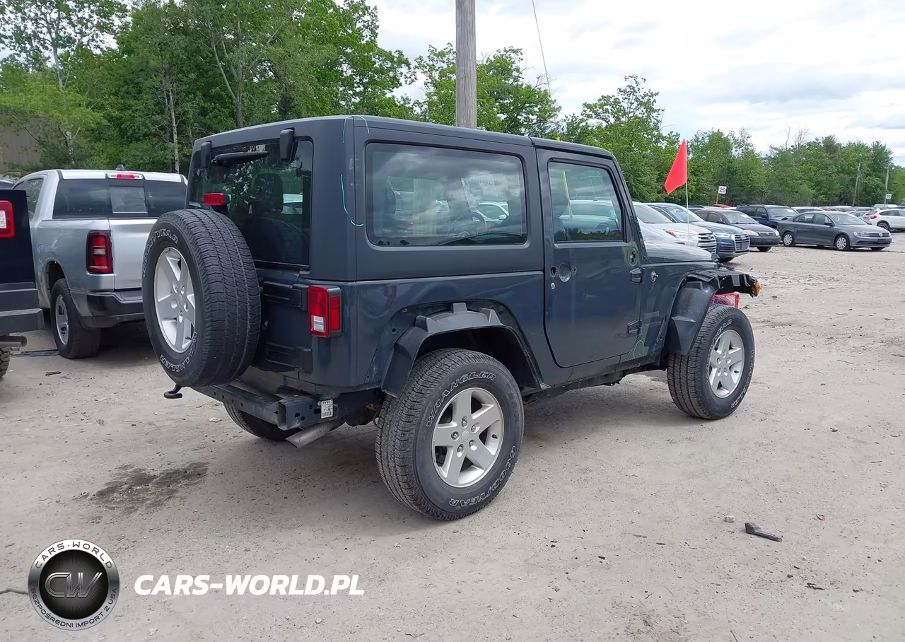 2016 Jeep Wrangler Sport VIN:1C4AJWAG6GL286591 - 4