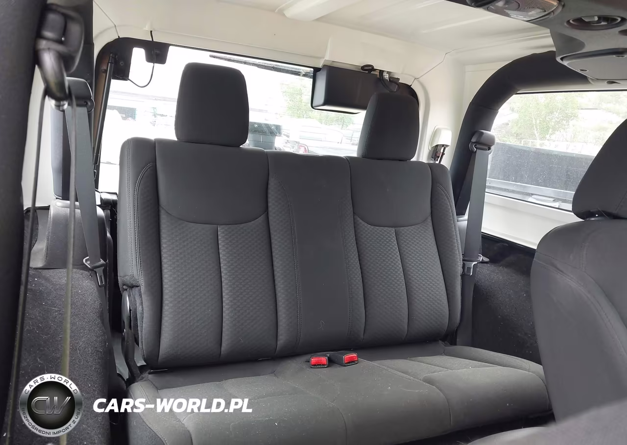 2016 Jeep Wrangler Sport VIN:1C4AJWAG6GL286591 - 8