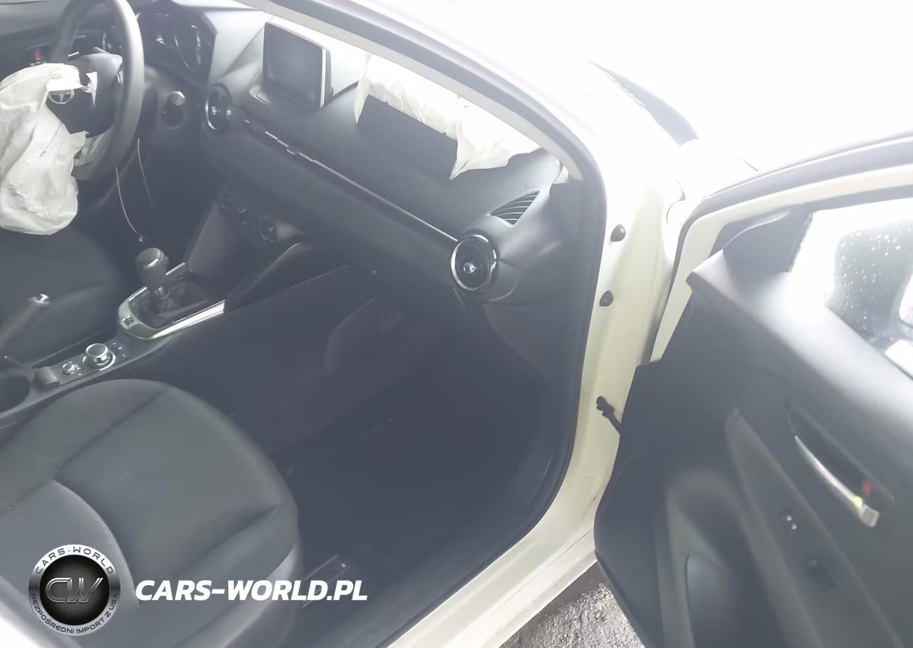 2016 Scion Ia VIN:3MYDLBZV1GY113508 - 5