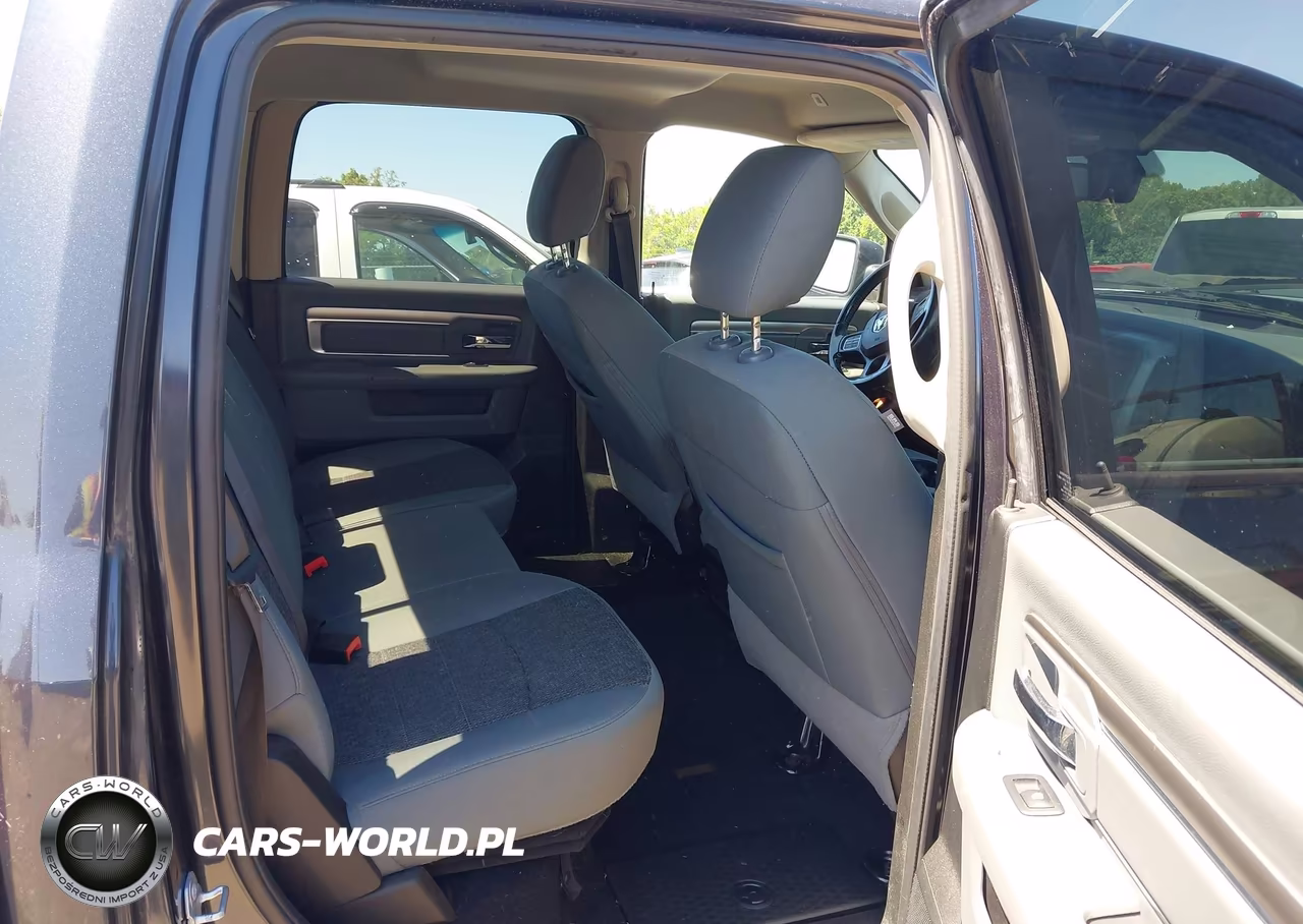 2019 Ram 1500 Classic Big Horn 4X2 6'4 Box VIN:1C6RR6TT2KS701871 - 8