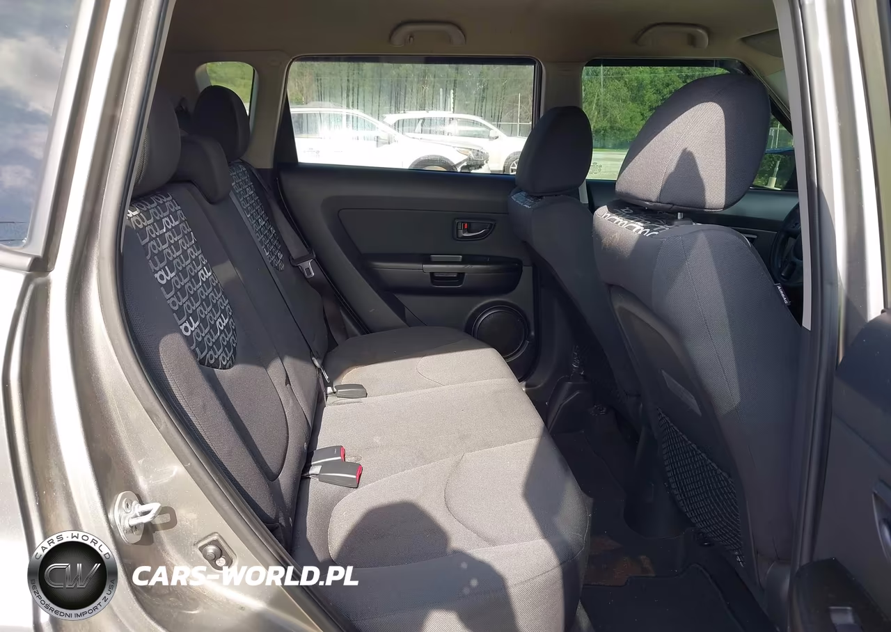 2011 Kia Soul + VIN:KNDJT2A27B7340540 - 8