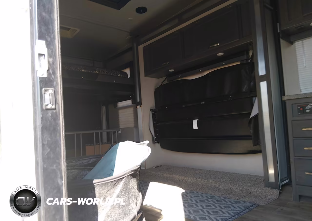 2018 Genesis Supreme VIN:1G91FEK25JP467170 - 5