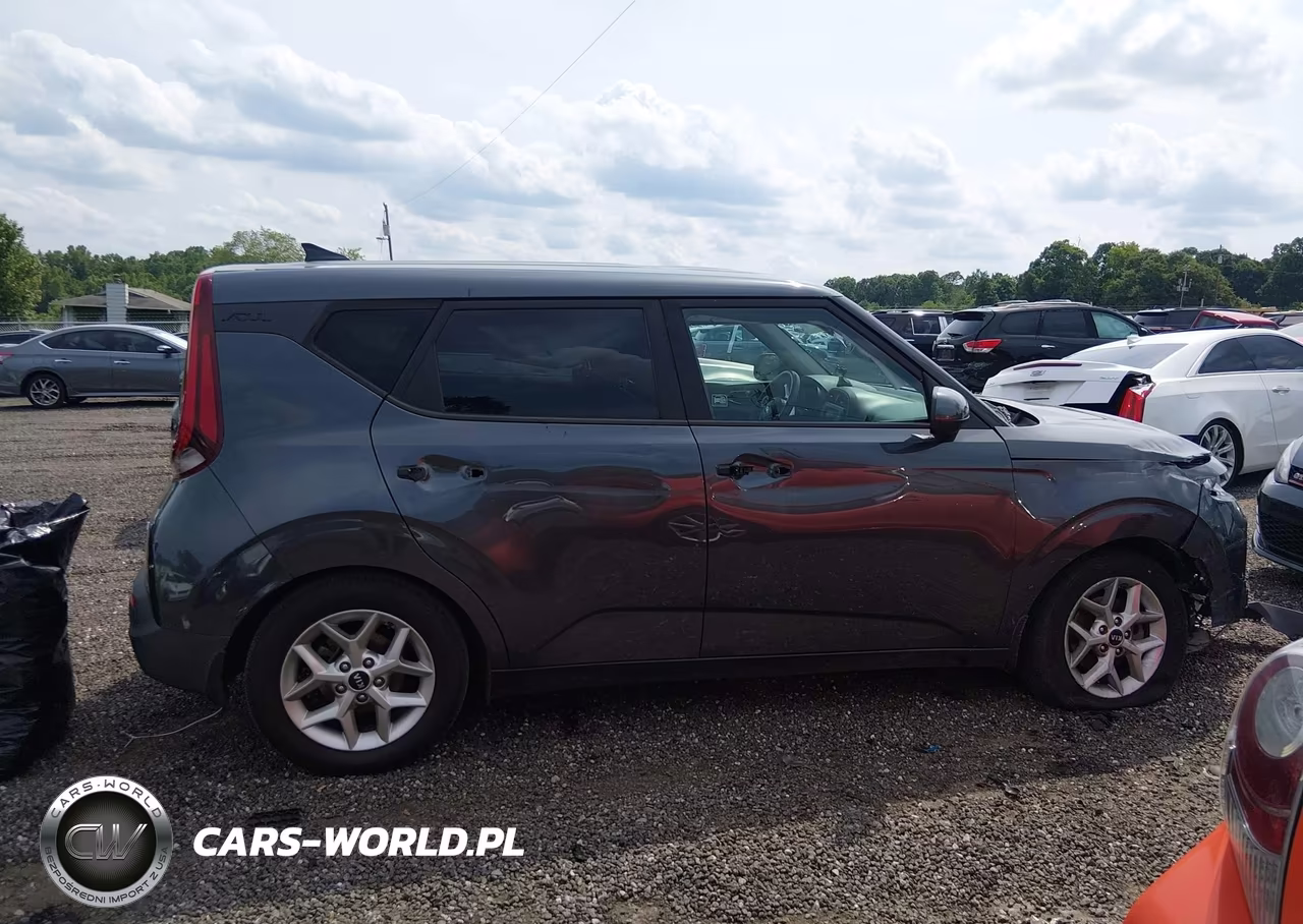 2021 Kia Soul S VIN:KNDJ23AU7M7767293 - 12