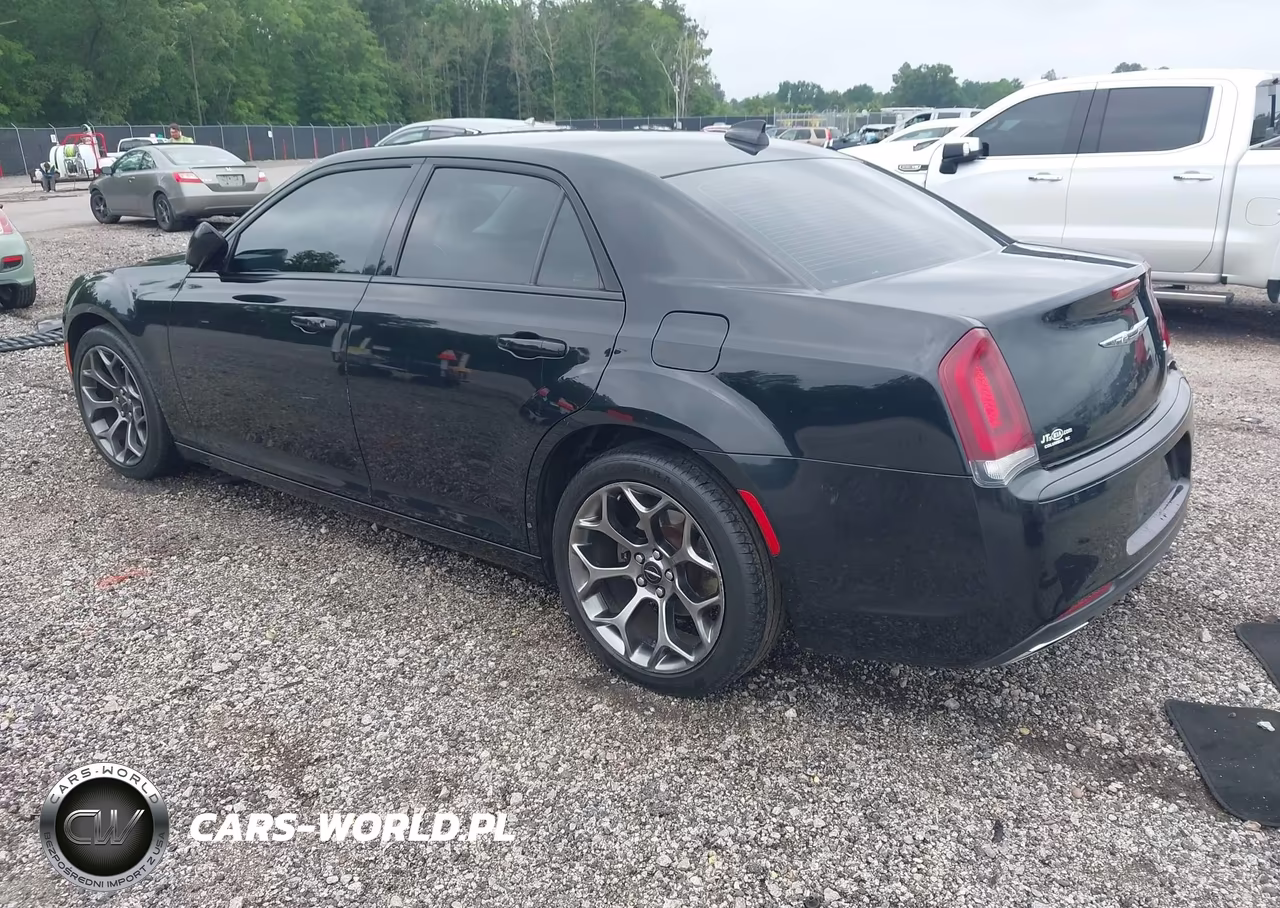 2017 Chrysler 300 Limited VIN:2C3CCAAG5HH663744 - 3