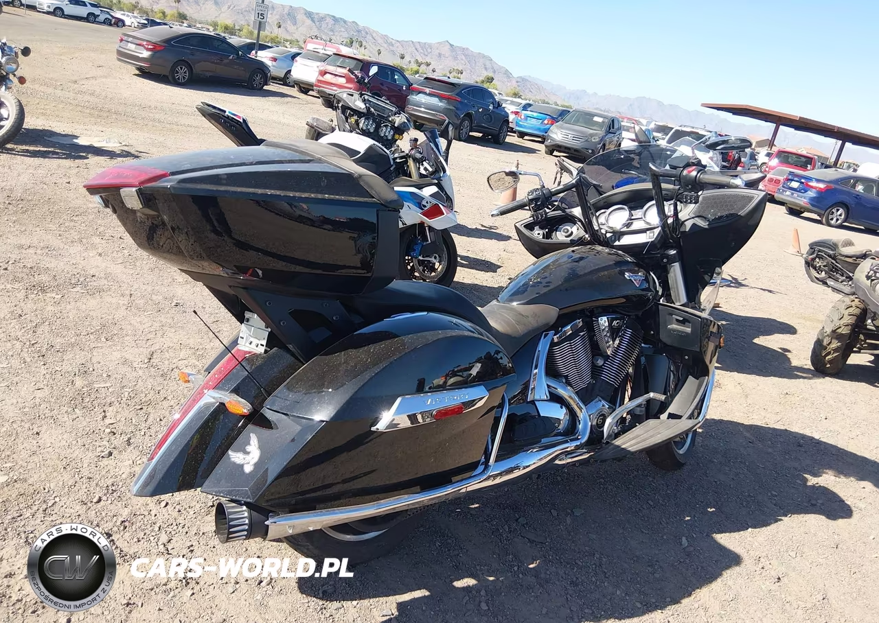 2016 Victory Motorcycles Cross Country Tour VIN:5VPTW36N6G3049875 - 17