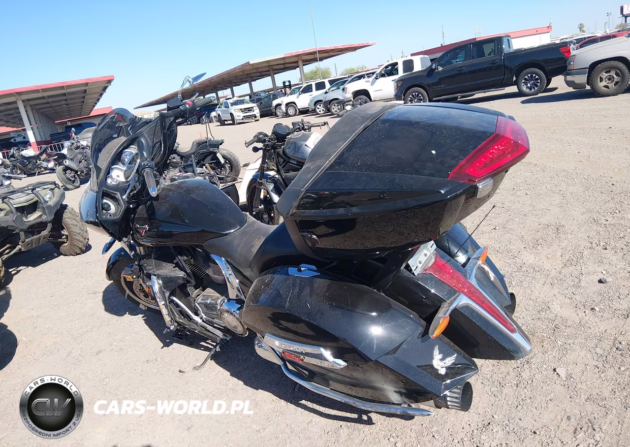 2016 Victory Motorcycles Cross Country Tour VIN:5VPTW36N6G3049875 - 3