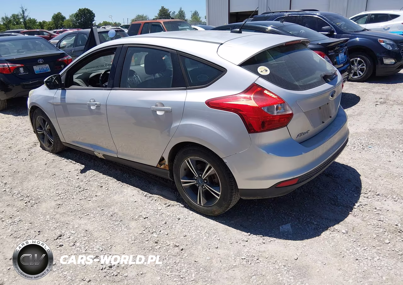 2012 Ford Focus Se VIN:1FAHP3K2XCL361355 - 3