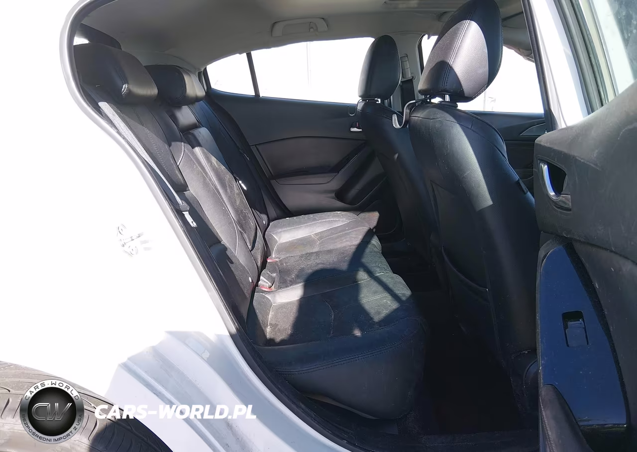 2018 Mazda Mazda3 Grand Touring VIN:3MZBN1M31JM217394 - 8