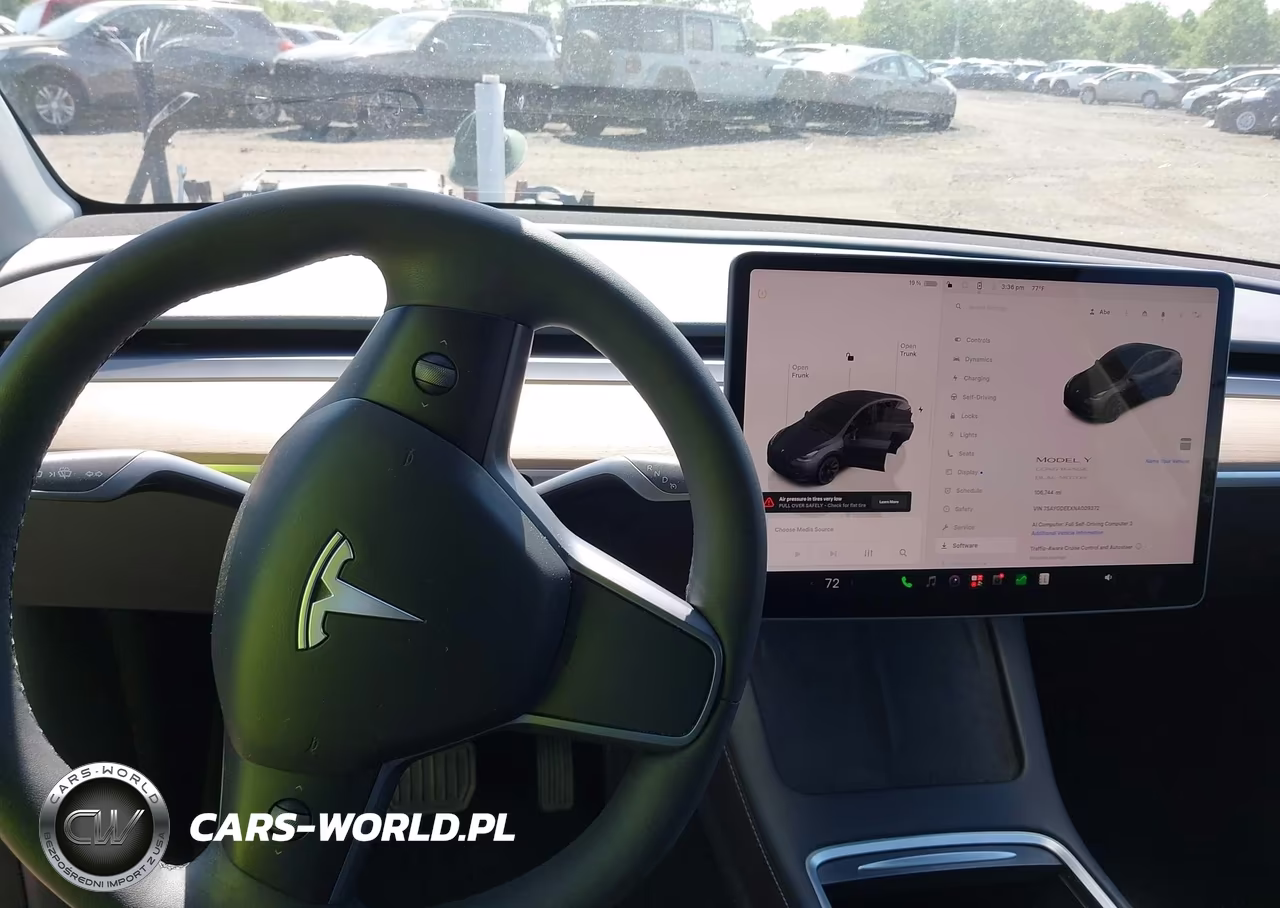 2022 Tesla Model Y Long Range Dual Motor All-Wheel Drive VIN:7SAYGDEEXNA009372 - 18