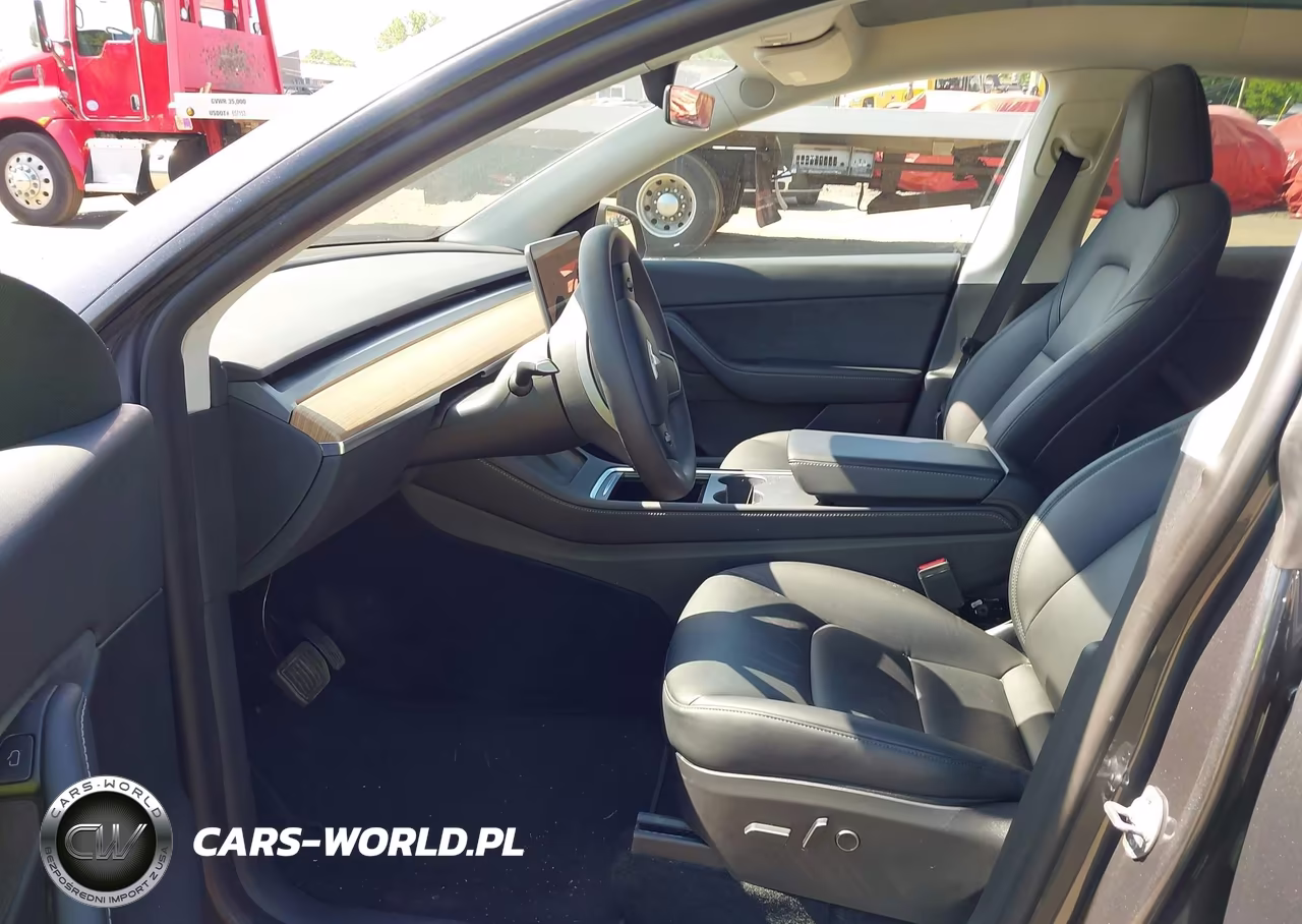2022 Tesla Model Y Long Range Dual Motor All-Wheel Drive VIN:7SAYGDEEXNA009372 - 5