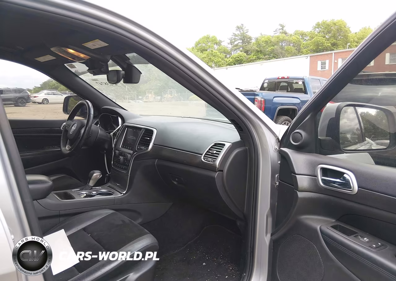 2018 Jeep Grand Cherokee Altitude 4X4 VIN:1C4RJFAG0JC119475 - 5