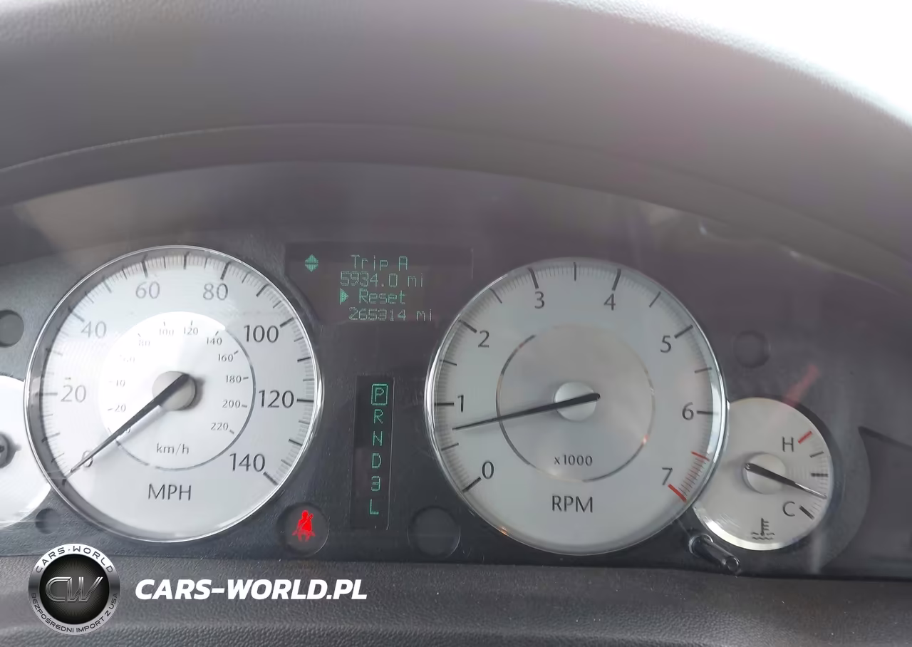 2008 Chrysler 300 Limited VIN:2C3KA33G58H249843 - 7