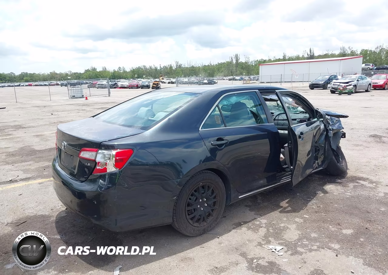 2012 Toyota Camry Le VIN:4T1BF1FK8CU071848 - 4