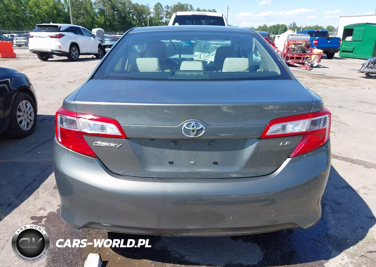 2014 Toyota Camry Le VIN:4T4BF1FK2ER438140 - 16