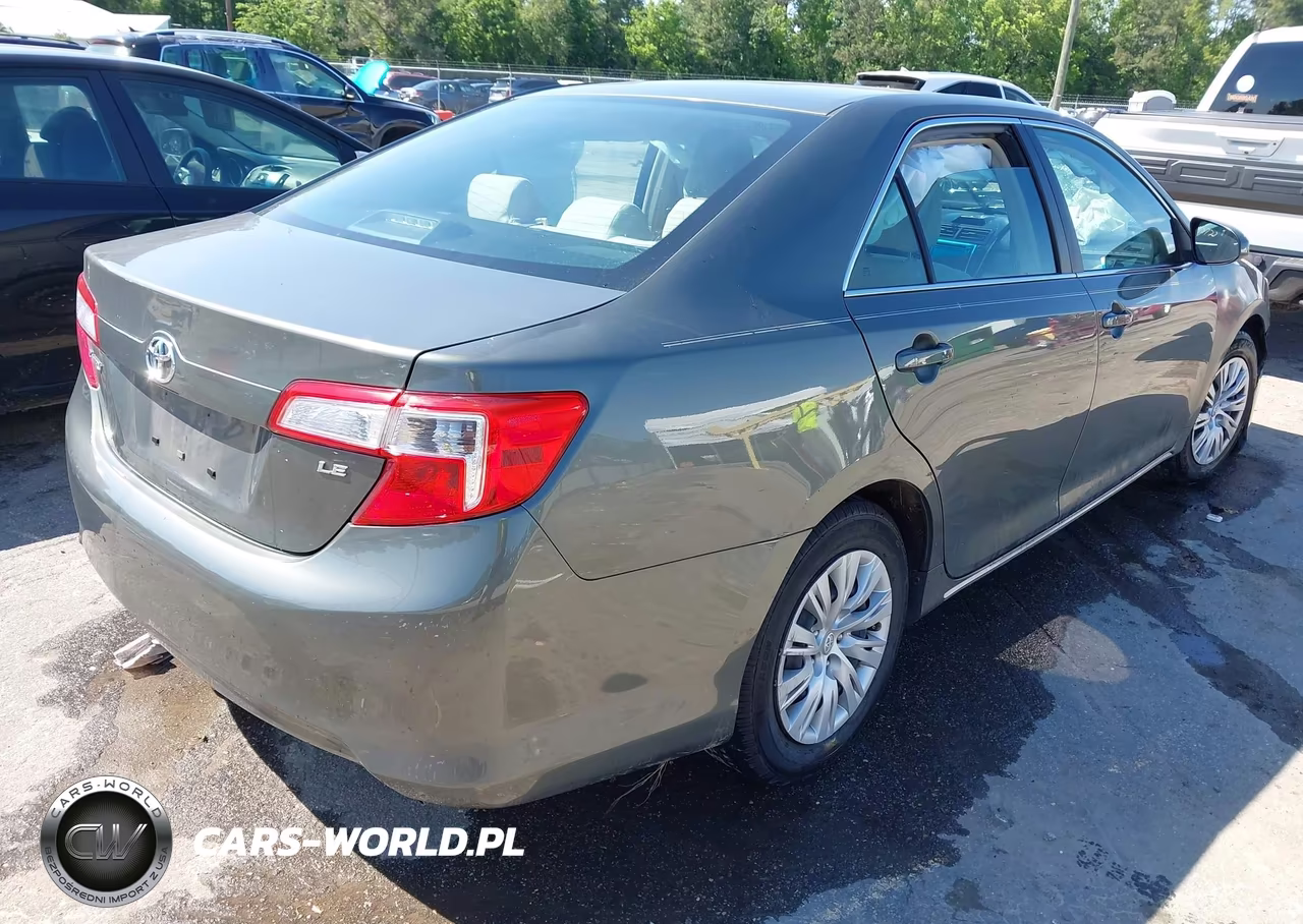 2014 Toyota Camry Le VIN:4T4BF1FK2ER438140 - 4