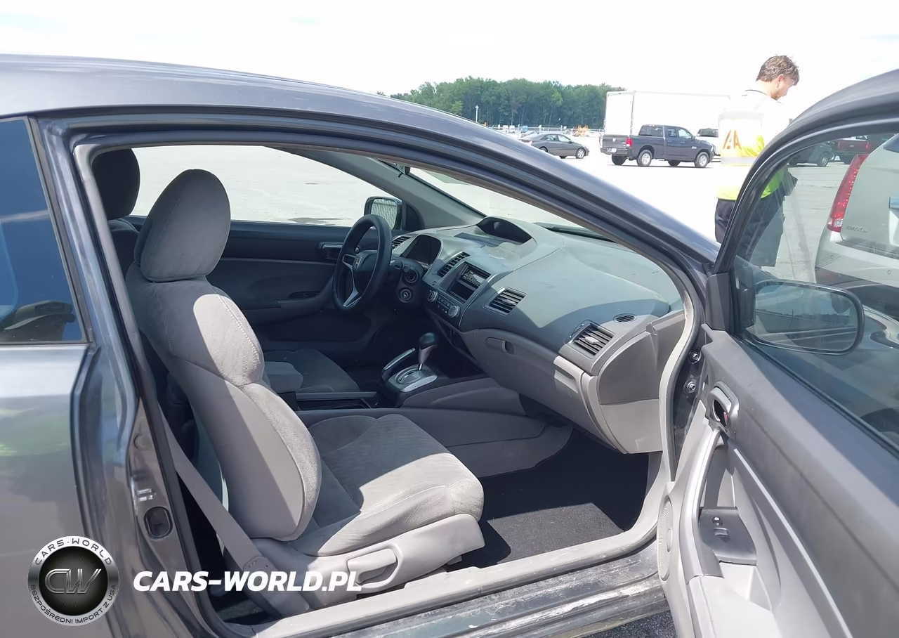 2010 Honda Civic Lx VIN:2HGFG1B65AH520643 - 5
