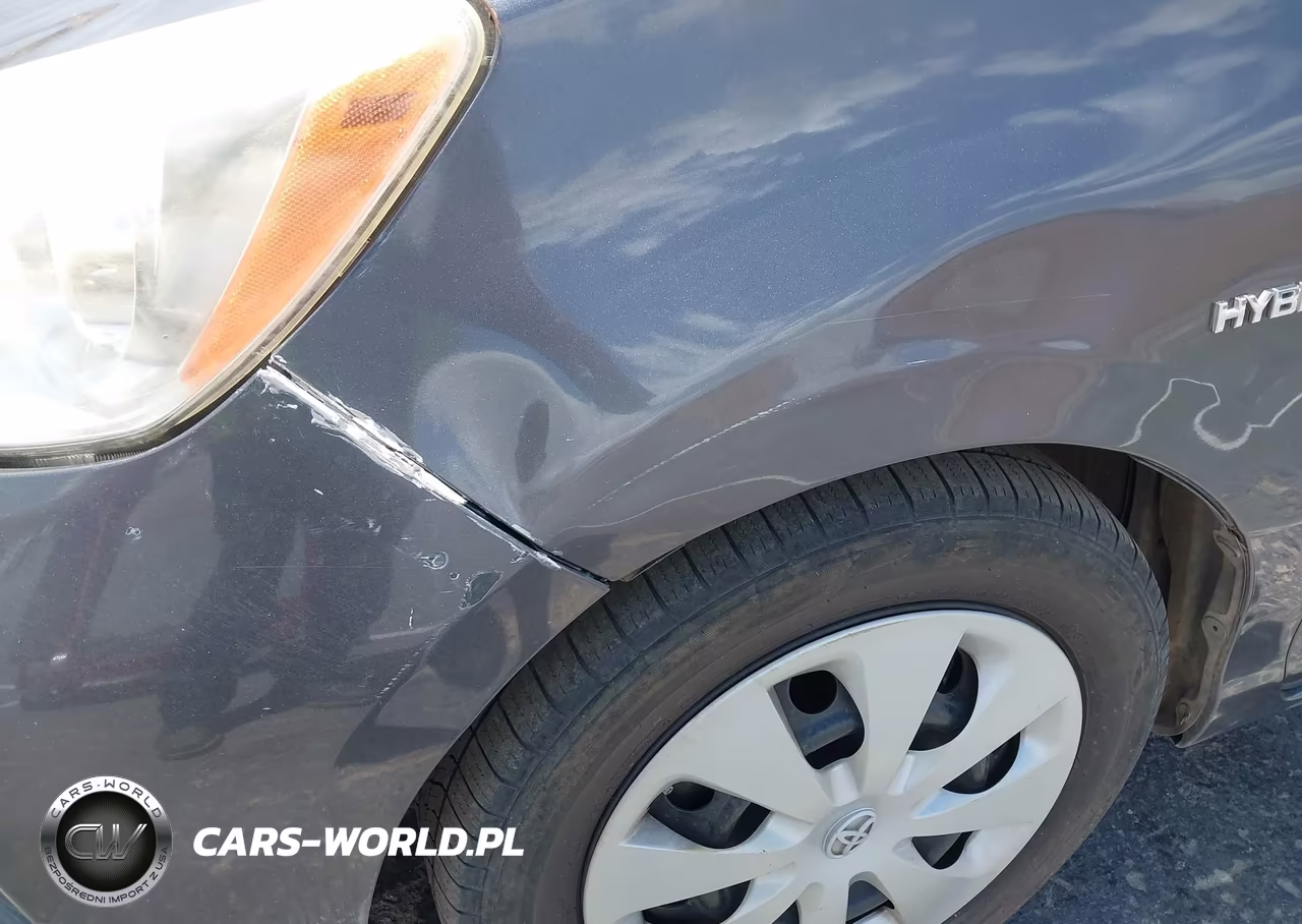 2012 Toyota Prius C Two VIN:JTDKDTB35C1526841 - 6