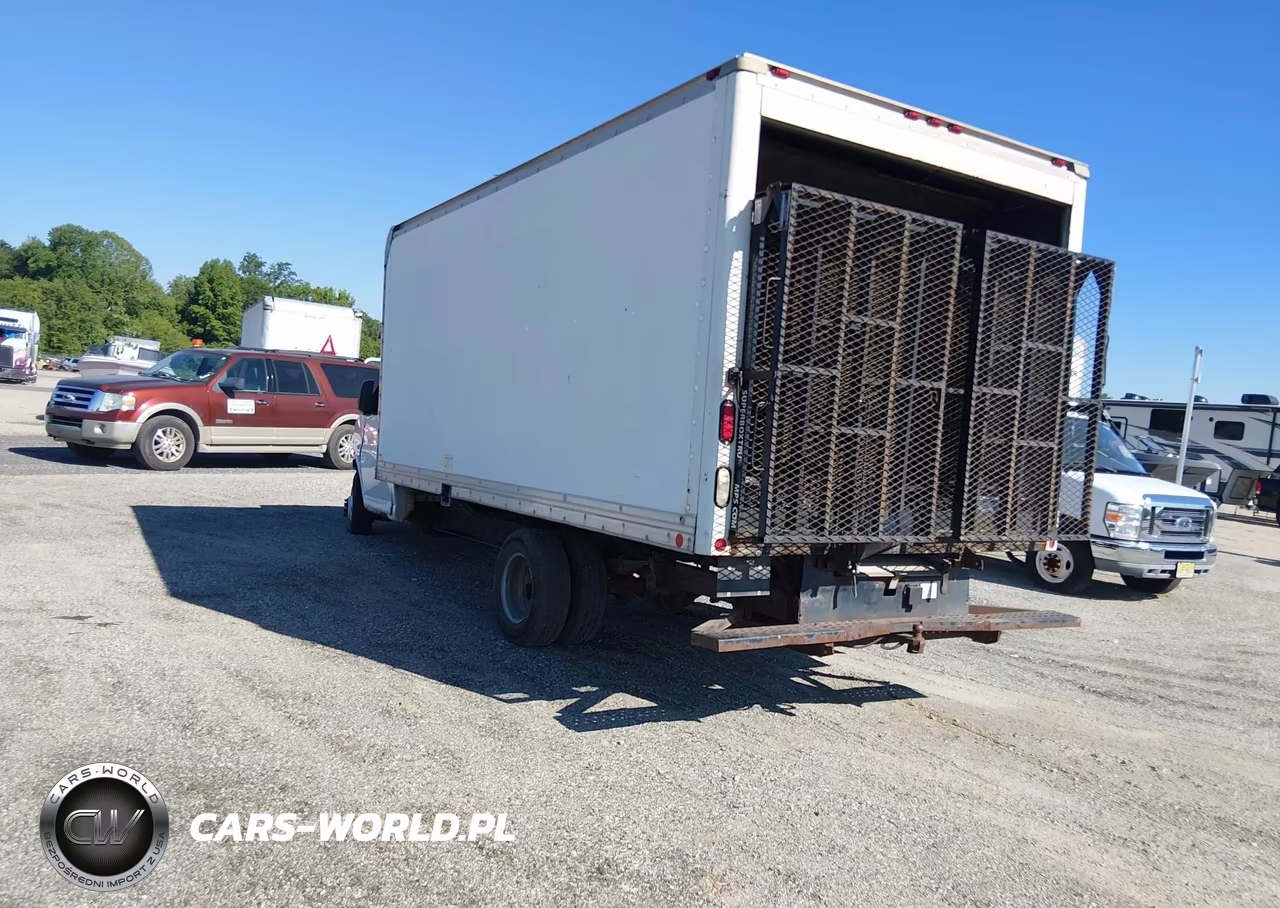 2008 GMC Savana G3500 VIN:1GDJG31C881908322 - 3