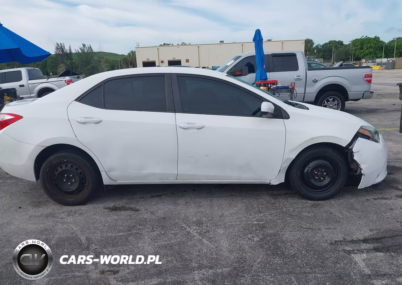 2016 Toyota Corolla Le VIN:5YFBURHE0GP520149 - 13