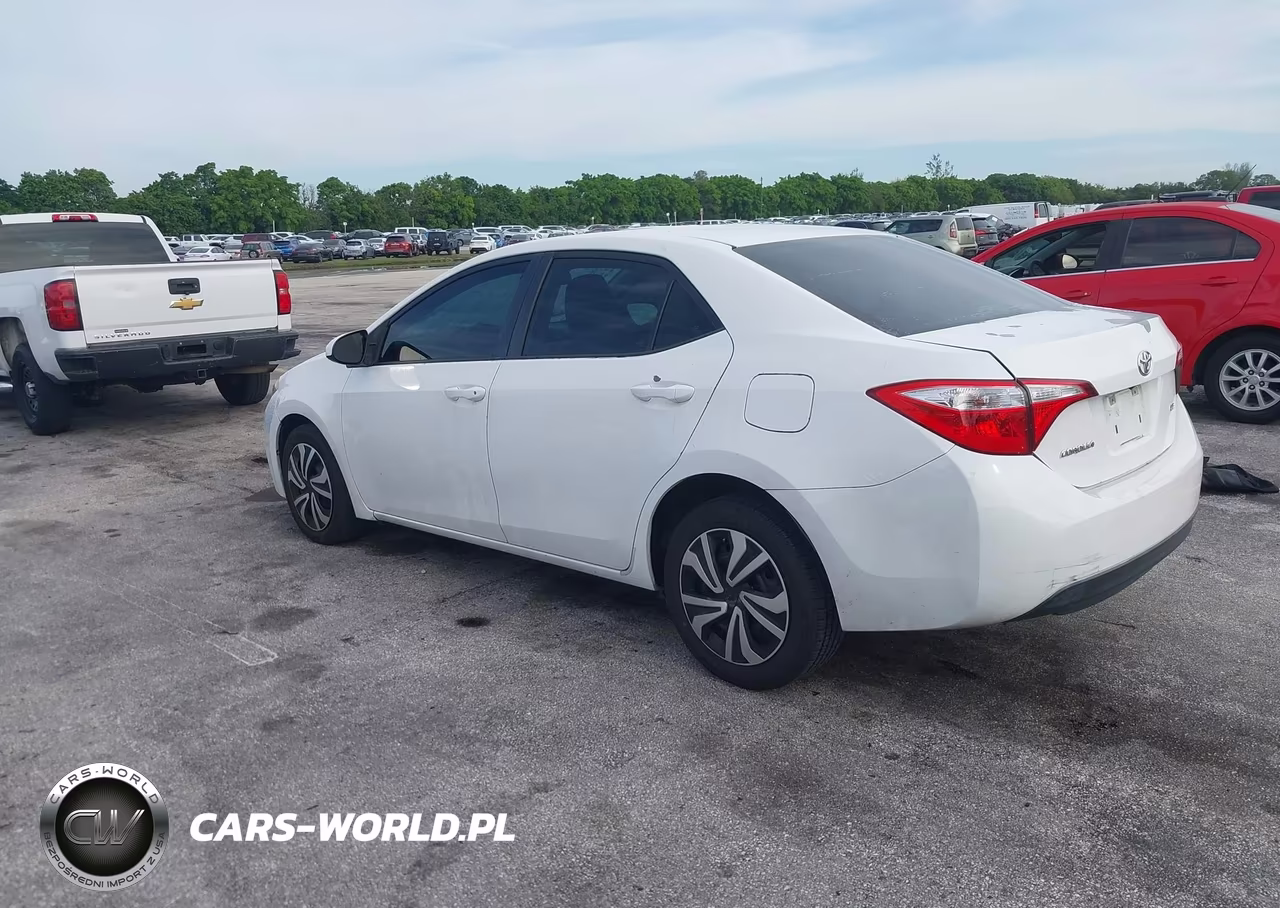2016 Toyota Corolla Le VIN:5YFBURHE0GP520149 - 3