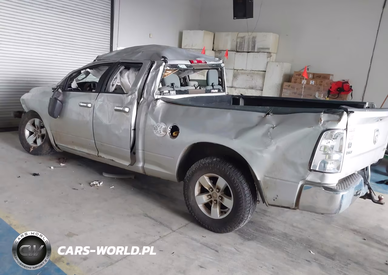 2018 Ram 1500 Slt 4X2 6'4 Box VIN:1C6RR6GG4JS119248 - 3