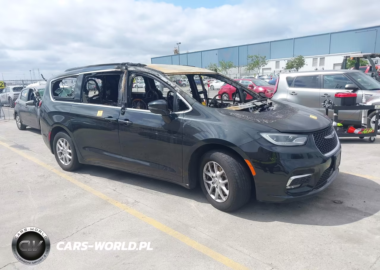 2022 Chrysler Pacifica Touring L