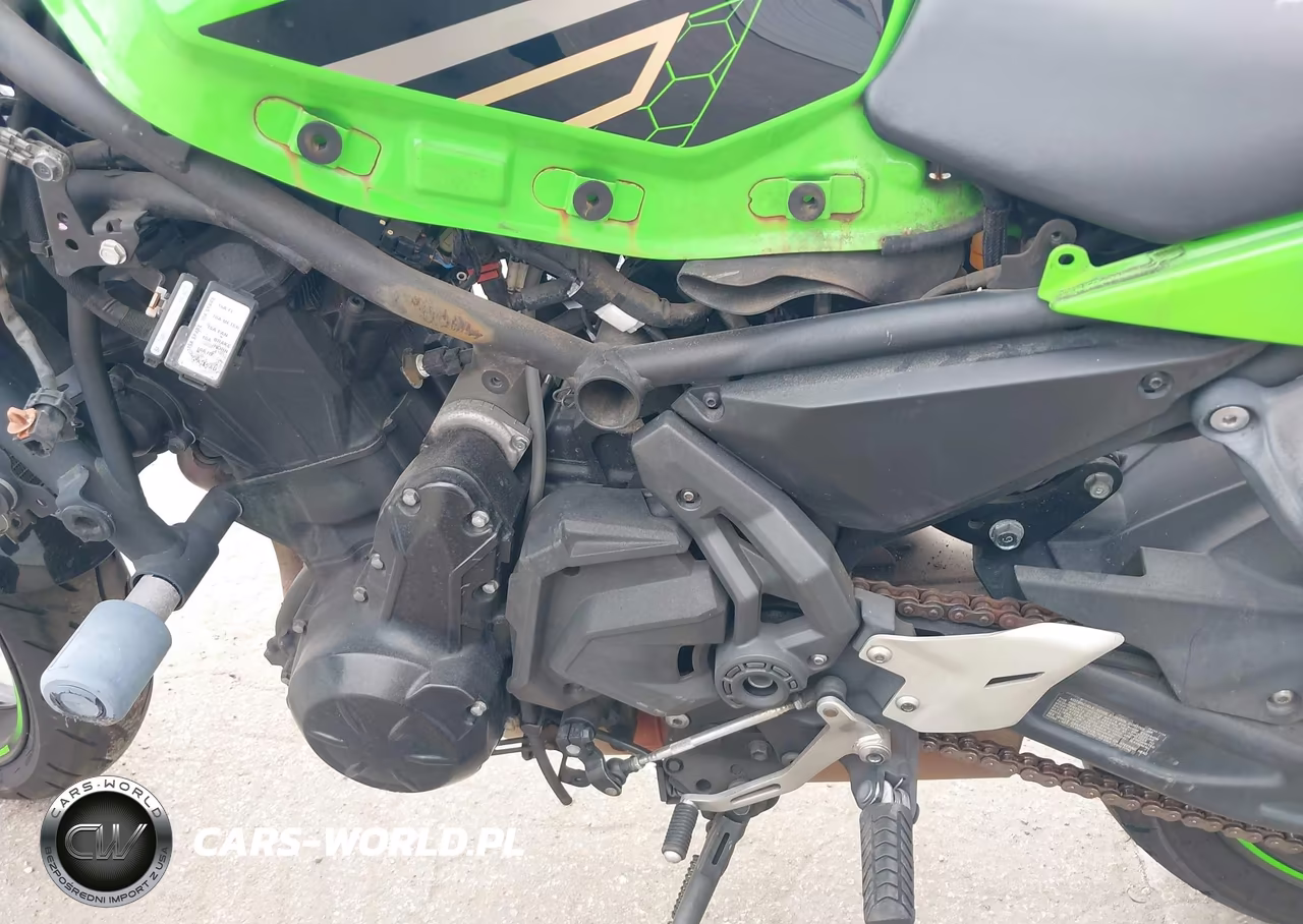2020 Kawasaki Ex650 N VIN:ML5EXEN1XLDA19696 - 9