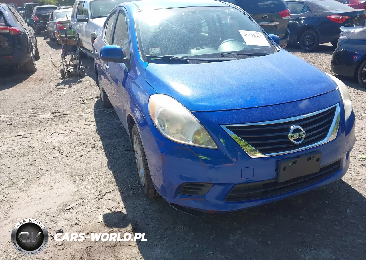 2013 Nissan Versa 1.6 Sv