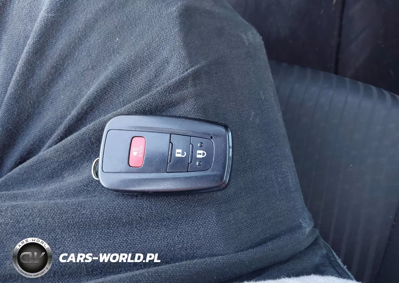 2016 Toyota Prius Three VIN:JTDKARFU8G3521027 - 11
