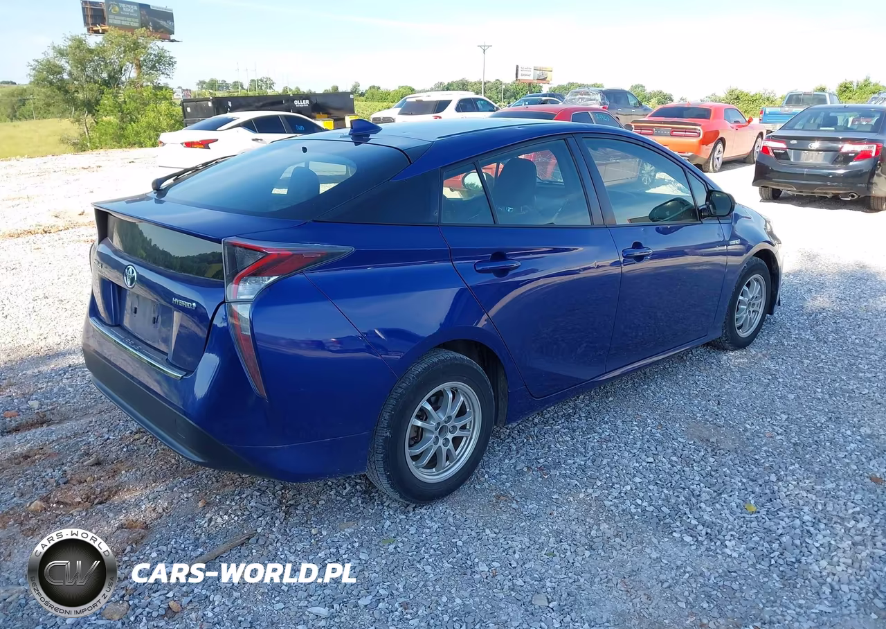 2016 Toyota Prius Three VIN:JTDKARFU8G3521027 - 4