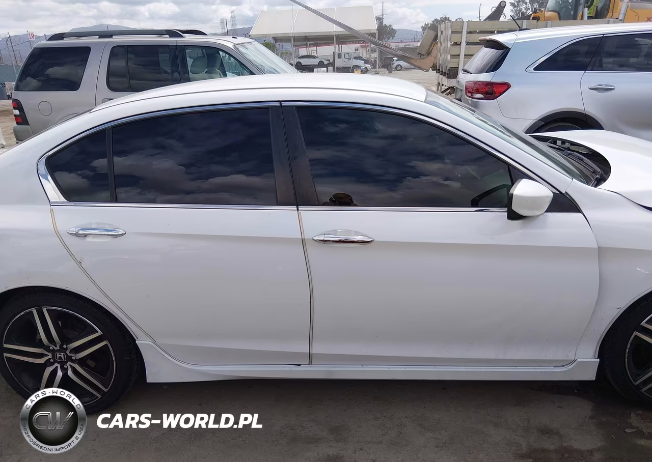2017 Honda Accord Sport Se VIN:1HGCR2F13HA059033 - 13
