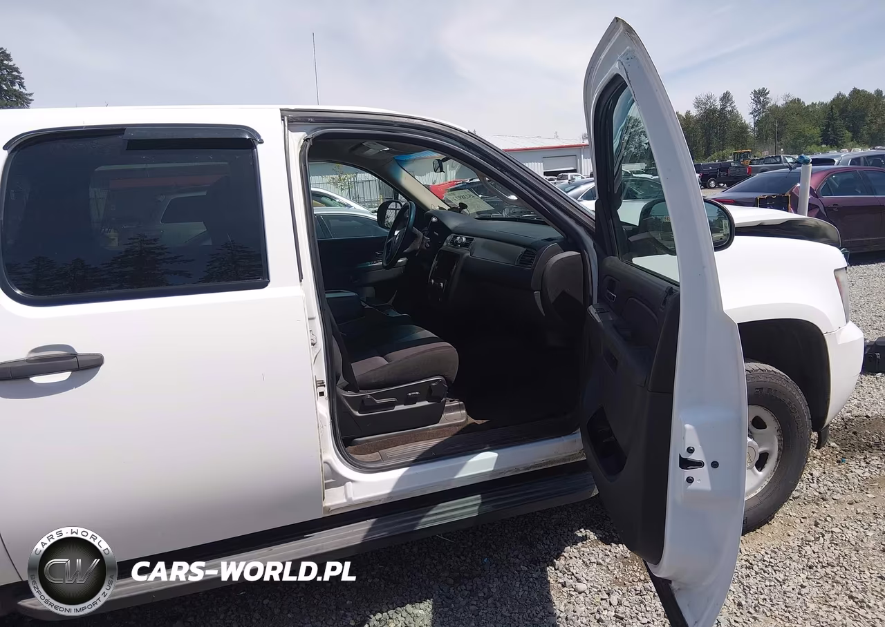 2010 Chevrolet Suburban 2500 Commercial Fleet VIN:1GNZKLEG1AR255950 - 5