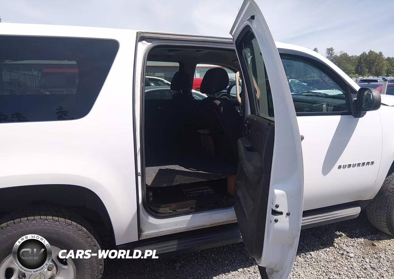 2010 Chevrolet Suburban 2500 Commercial Fleet VIN:1GNZKLEG1AR255950 - 8