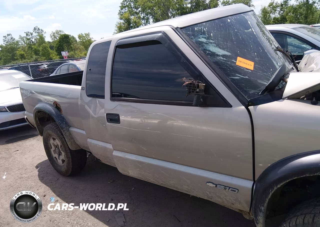 2002 Chevrolet S-10 Ls VIN:1GCCT19W328191032 - 13