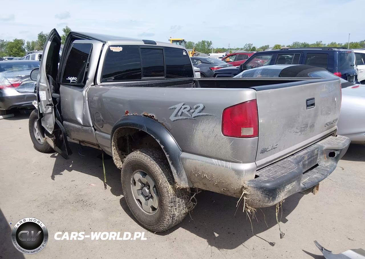 2002 Chevrolet S-10 Ls VIN:1GCCT19W328191032 - 3