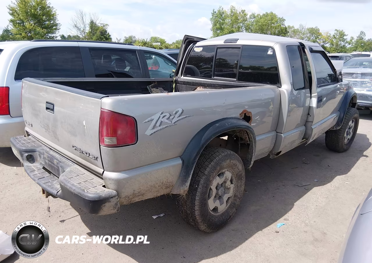2002 Chevrolet S-10 Ls VIN:1GCCT19W328191032 - 4