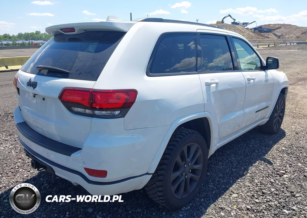 2018 Jeep Grand Cherokee High Altitude 4X4 VIN:1C4RJFCG4JC326996 - 4