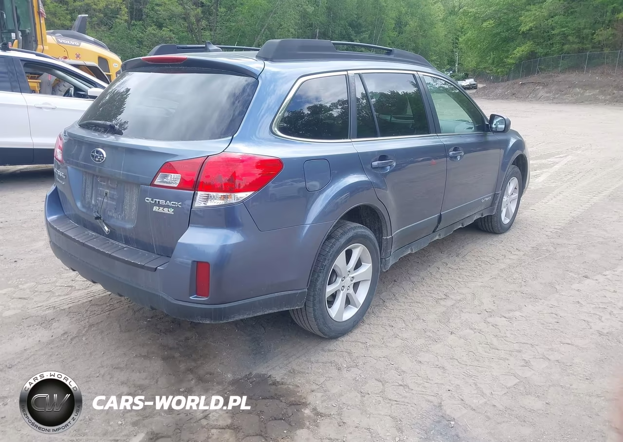 2014 Subaru Outback 2.5I Premium VIN:4S4BRBCC1E3280836 - 4
