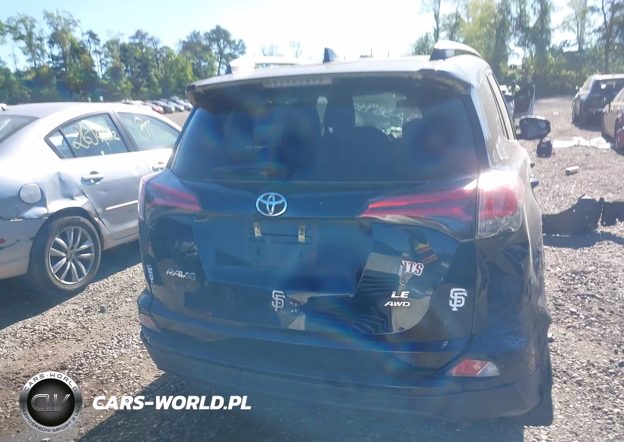 2018 Toyota Rav4 Le VIN:2T3BFREVXJW770235 - 16