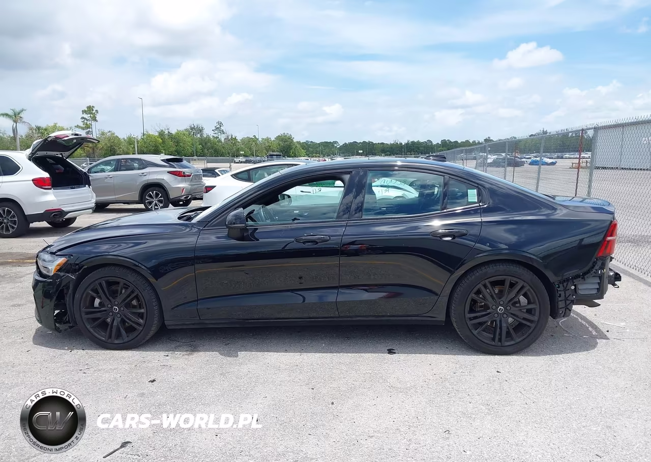 2024 Volvo S60 B5 Plus Black Edition VIN:7JRL12FHXRG305739 - 15