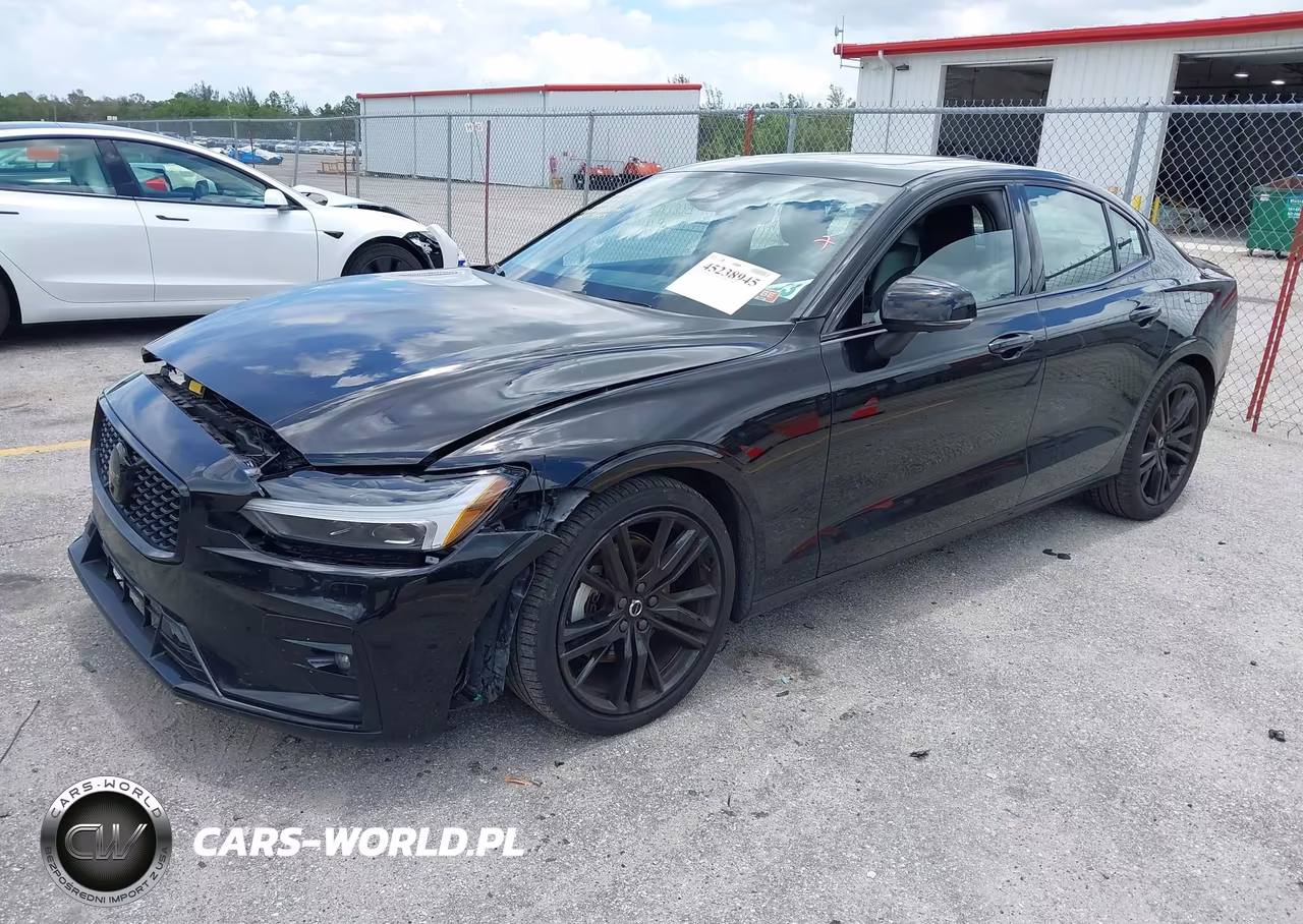 2024 Volvo S60 B5 Plus Black Edition VIN:7JRL12FHXRG305739 - 2