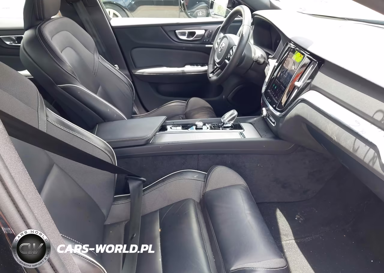 2024 Volvo S60 B5 Plus Black Edition VIN:7JRL12FHXRG305739 - 5