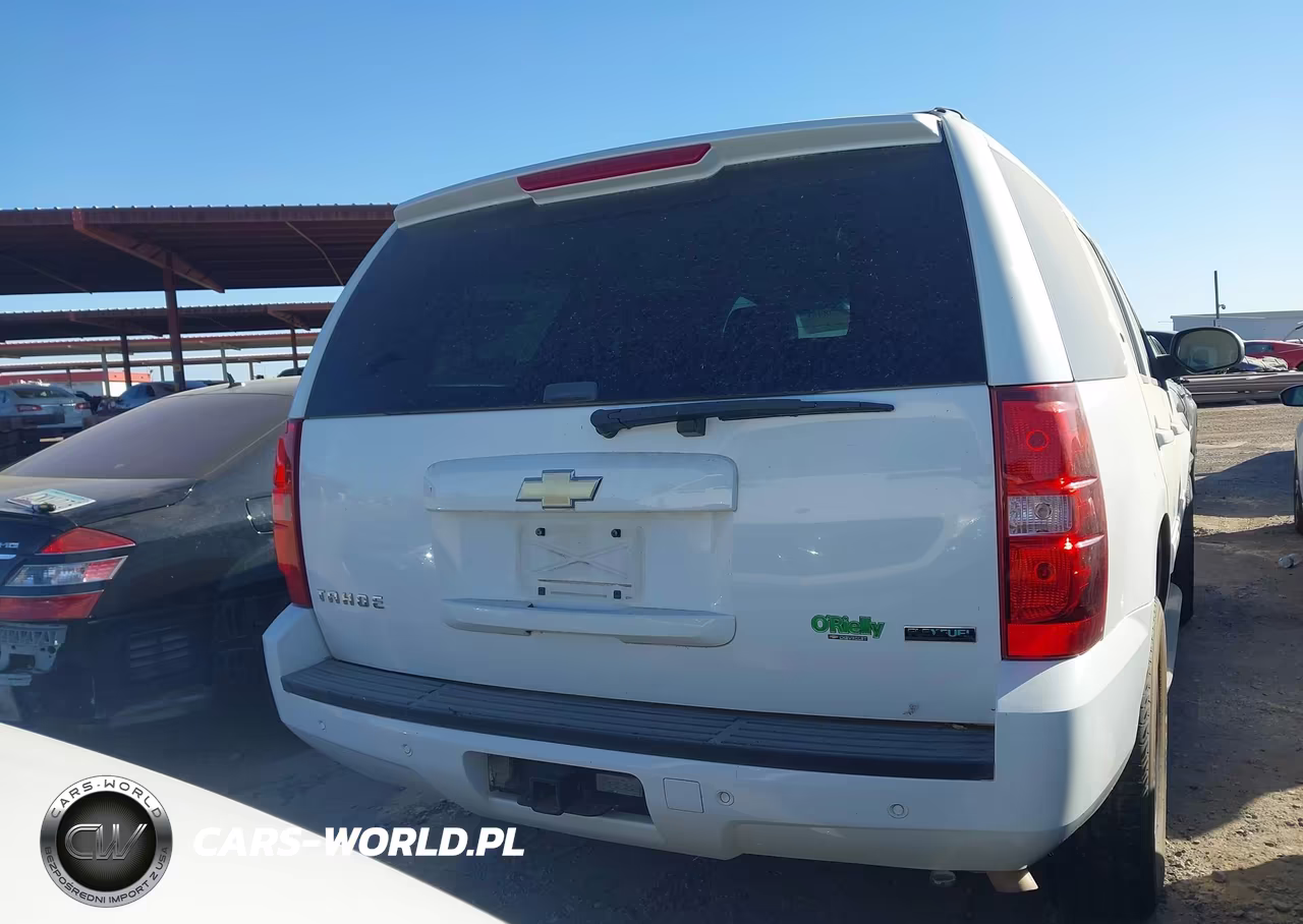 2011 Chevrolet Tahoe Lt VIN:1GNSCBE00BR402210 - 16