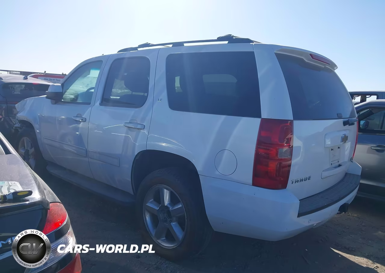 2011 Chevrolet Tahoe Lt VIN:1GNSCBE00BR402210 - 3