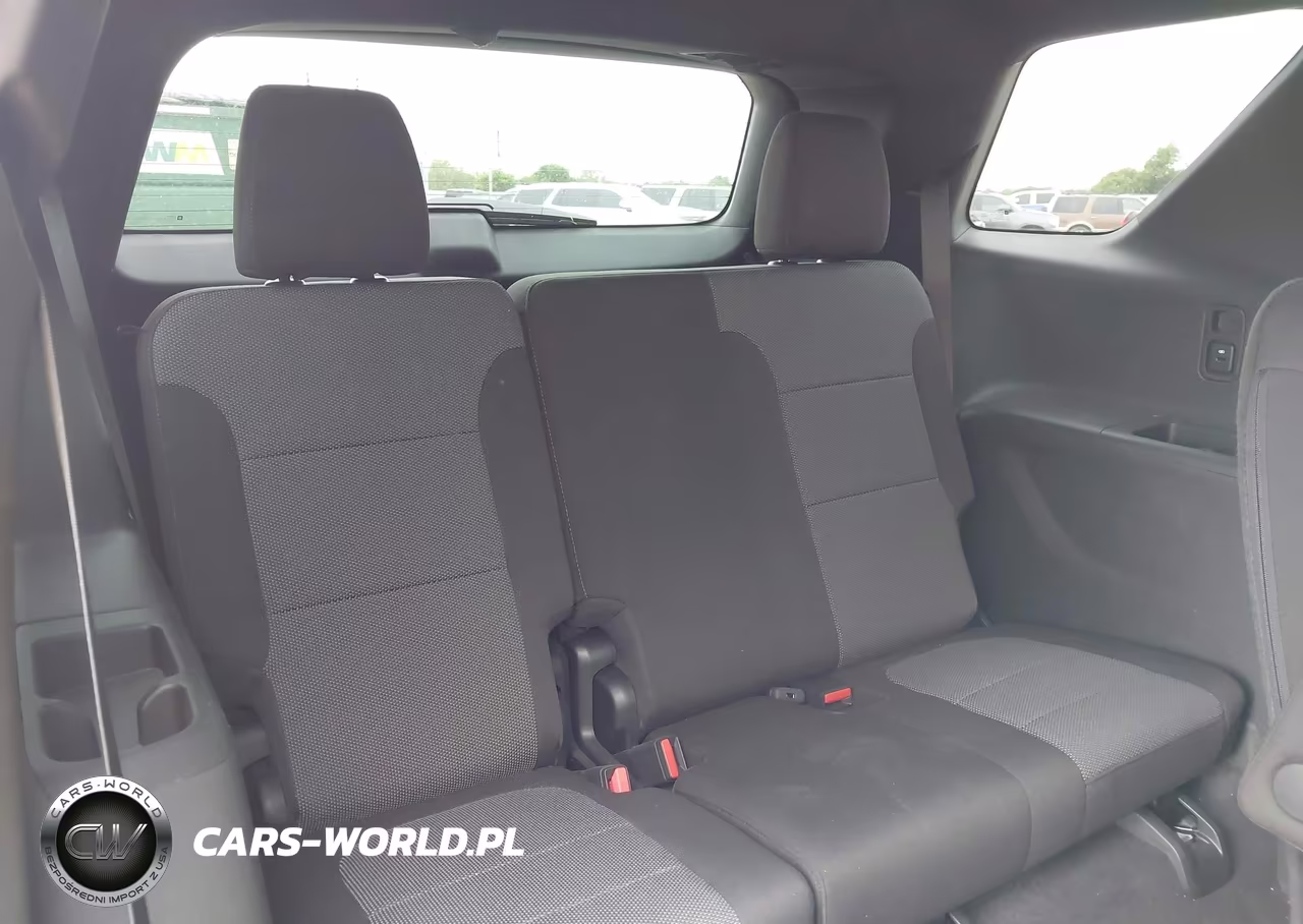 2023 Chevrolet Traverse Fwd Lt Cloth VIN:1GNERGKW1PJ260229 - 17