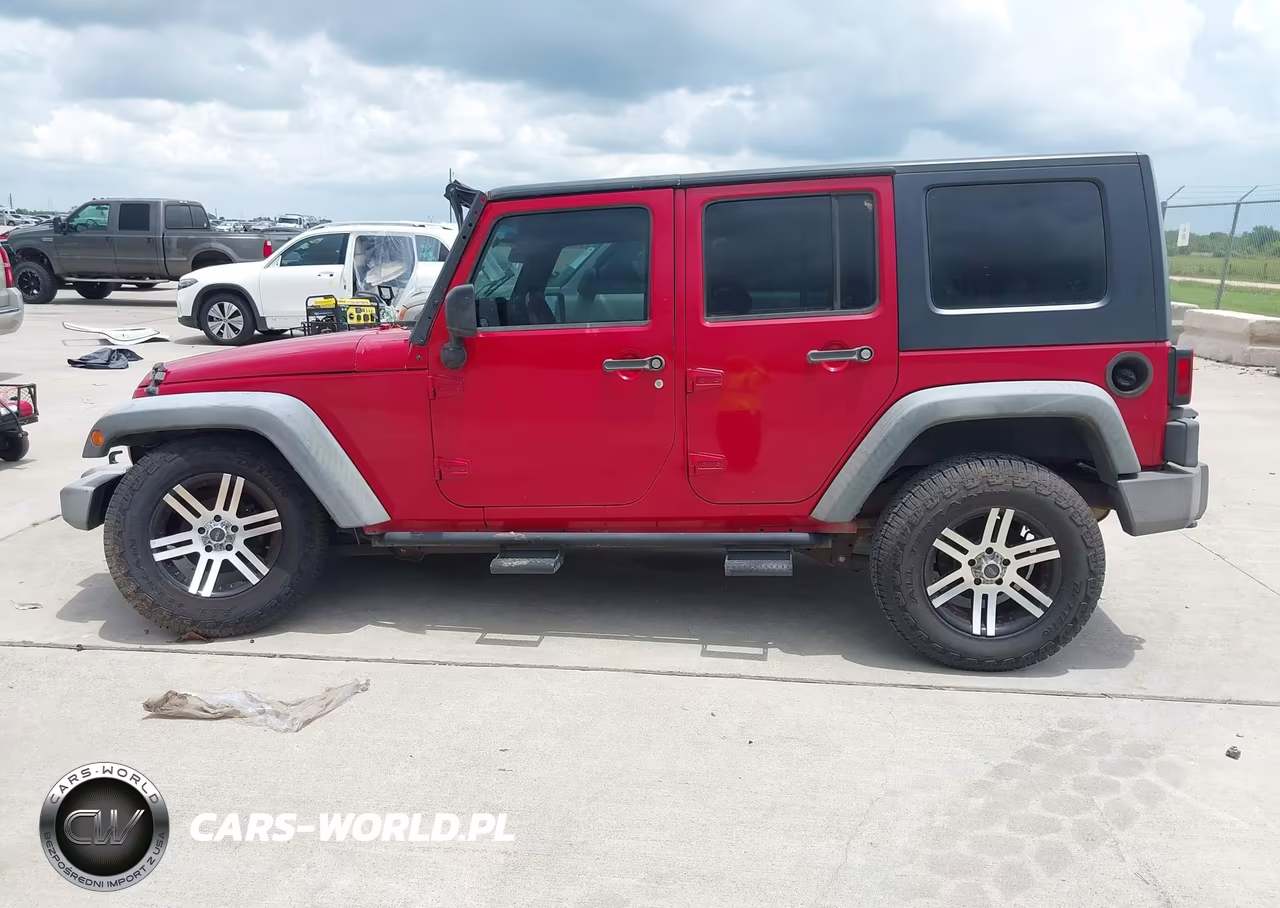 2010 Jeep Wrangler Unlimited Sport VIN:1J4BB3H12AL145567 - 14