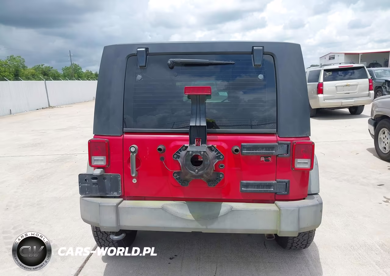 2010 Jeep Wrangler Unlimited Sport VIN:1J4BB3H12AL145567 - 16