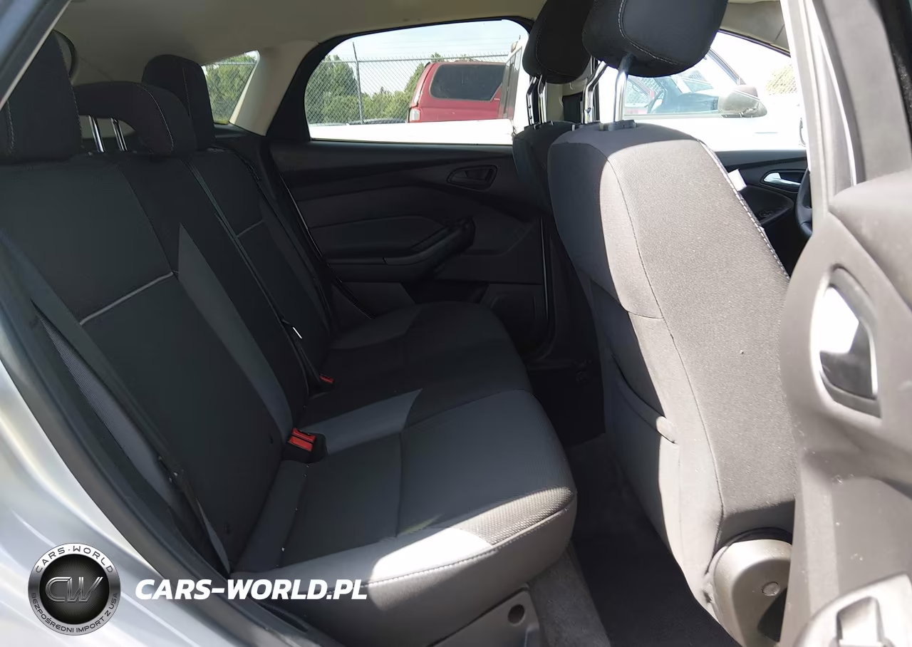 2012 Ford Focus Se VIN:1FAHP3K26CL328921 - 8