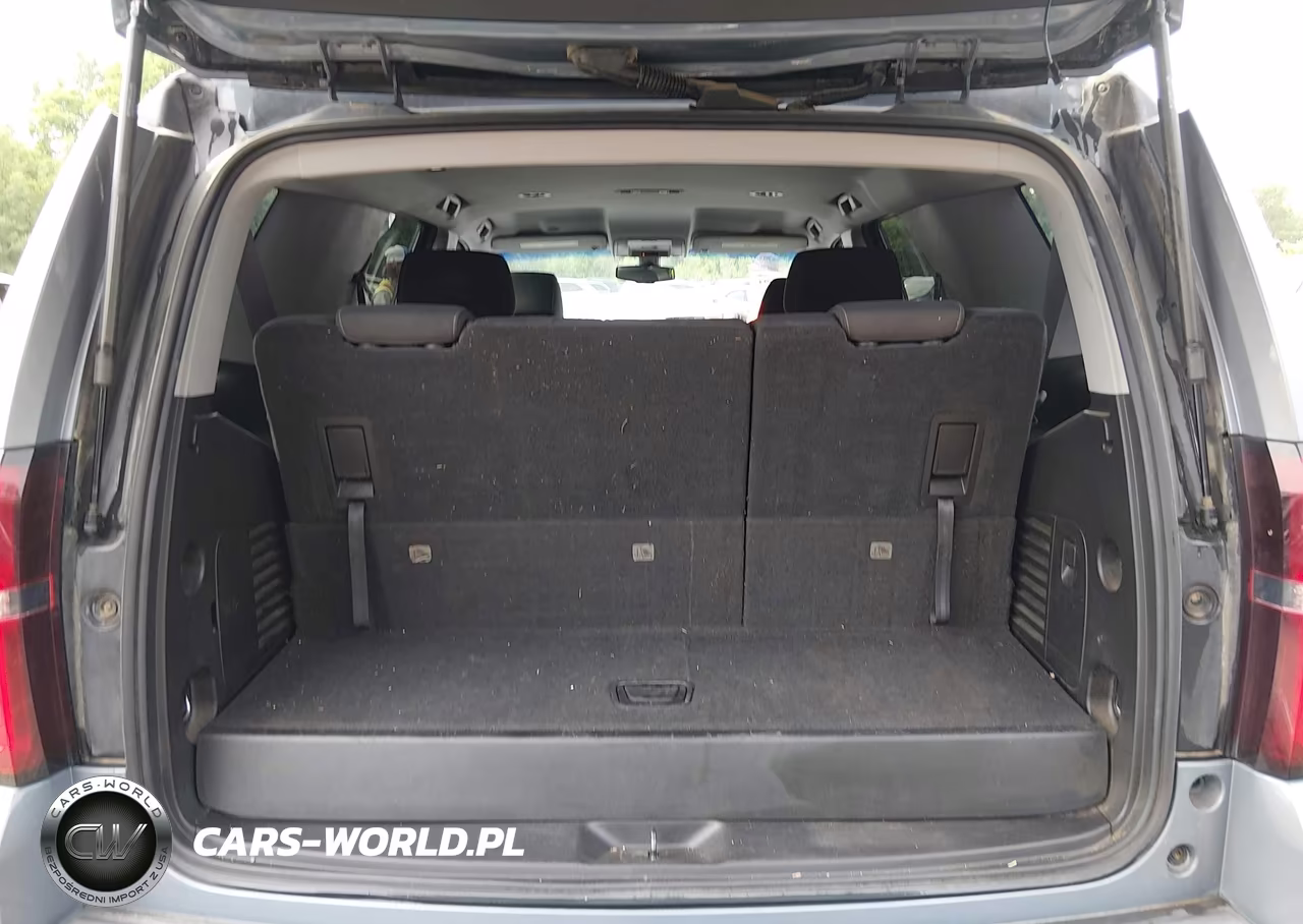2016 Chevrolet Tahoe Ls VIN:1GNSCAKCXGR203133 - 17