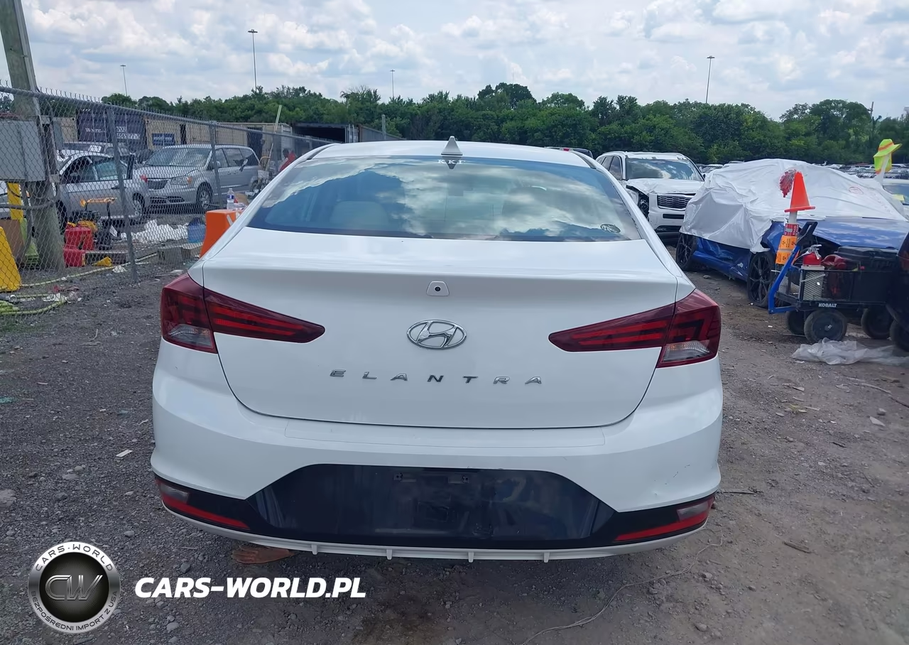 2019 Hyundai Elantra Sel VIN:5NPD84LF2KH478766 - 16